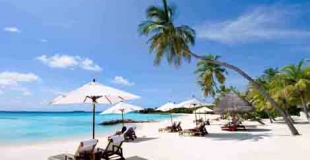 Plongée et baignade dans l'eau turquoise à Nha Trang