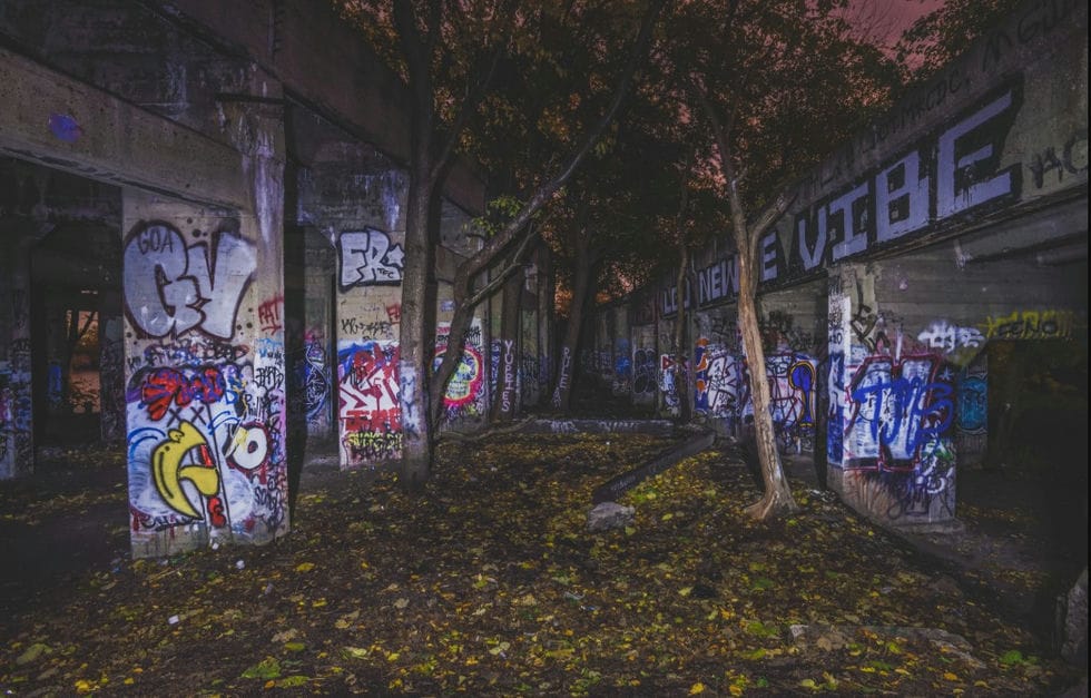 Graffiti night tour