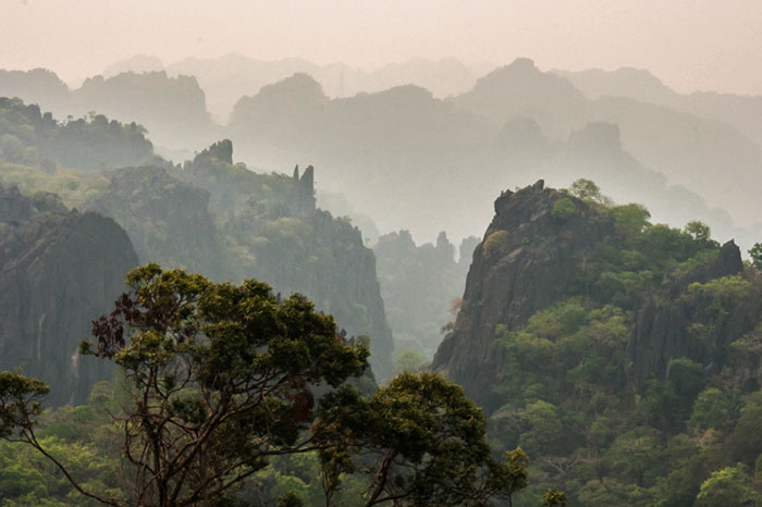 Parc national de Phou Hin Poun