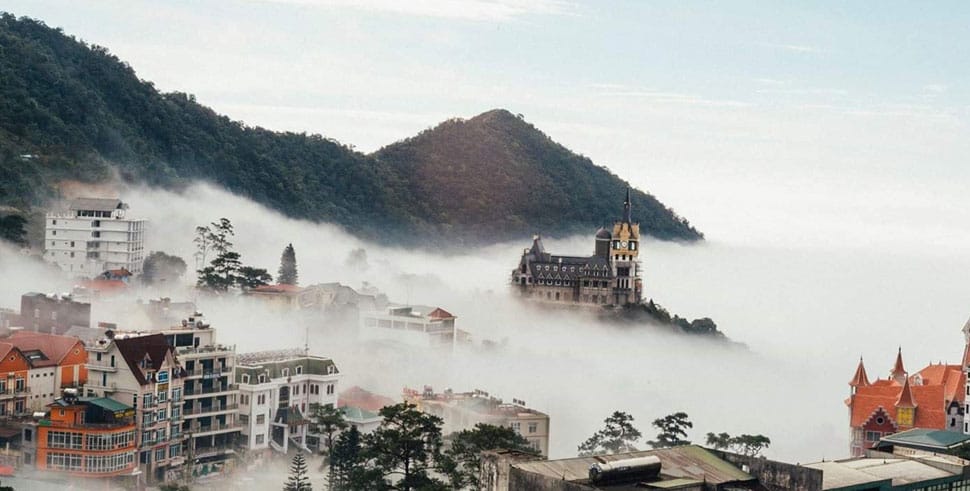 Tam Dao dans la brume trois couteaux