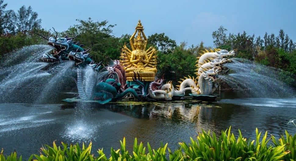 Muang Boran, le Bodhisattva Avalokitesavara bodhisattva-avalokitesavara