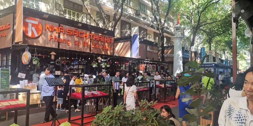 Découvrir la rue des livres a HCM-ville decouvrir_rue-des-livres