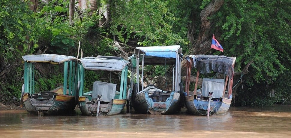 voyager-famille-laos