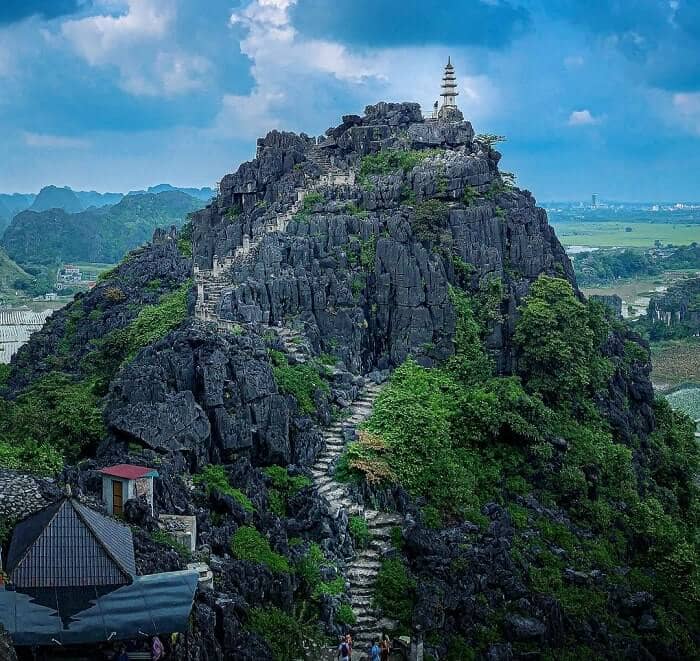 Que voir Hang Mua et alentours escalier