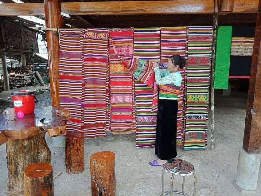 Randonnée Pu Luong Mai Chau 3 jours artisanat