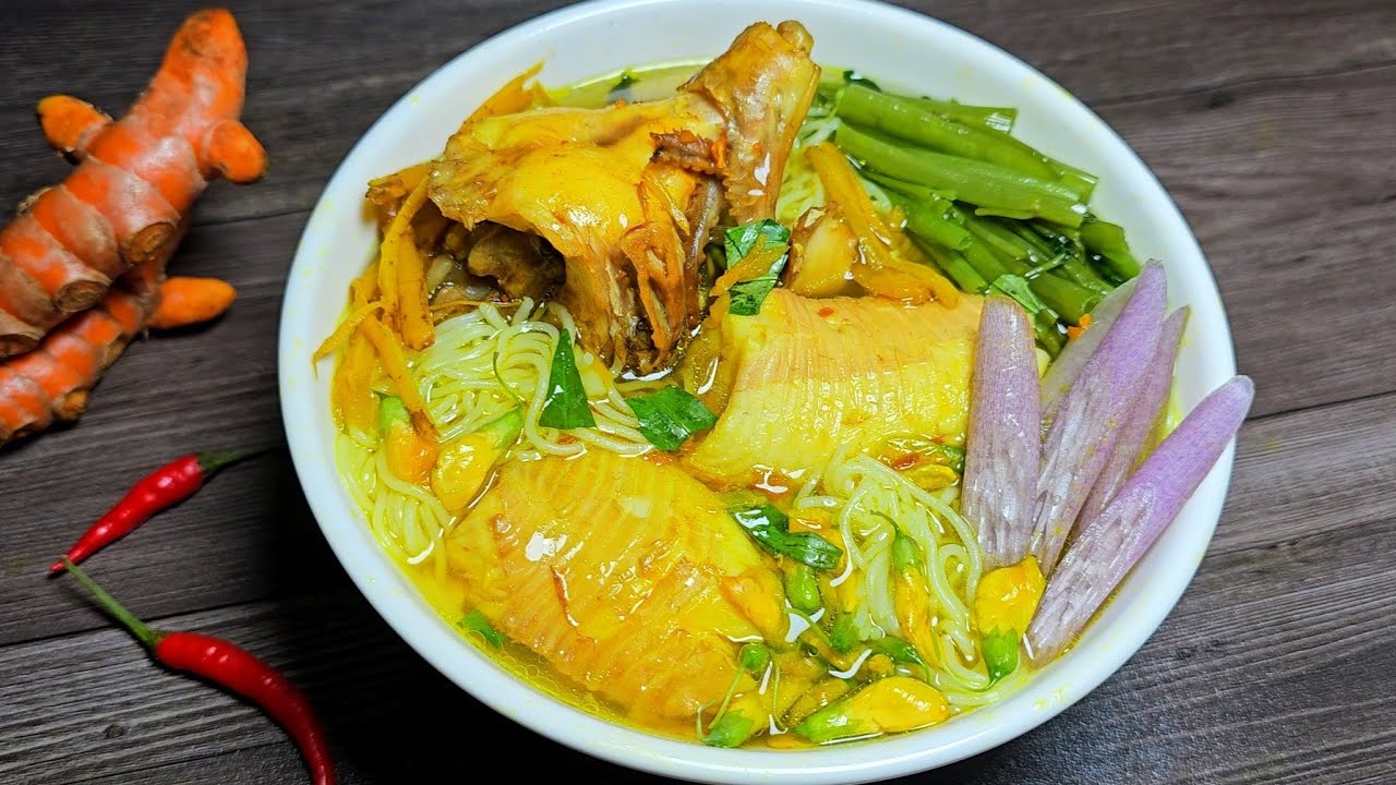 Bún cá An Giang, spécialité locale savoureuse.